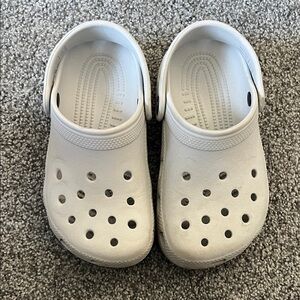 Used Size J1 Crocs